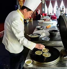 中国烹饪大师：靳庆龙